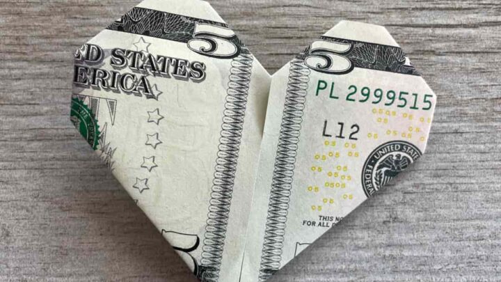How To Make Heart Origami Money