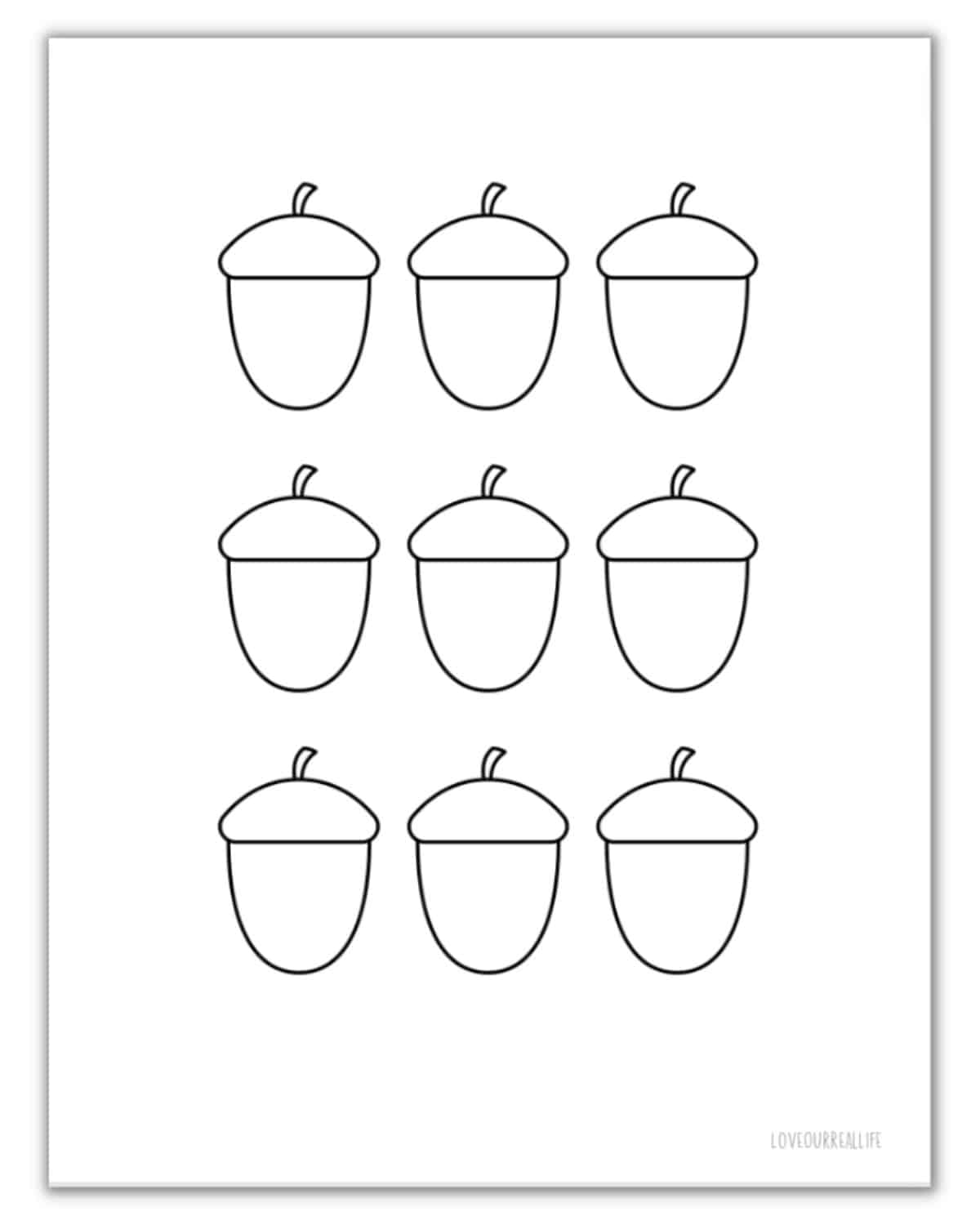 Smaller sized acorn templates in black and white on printable.