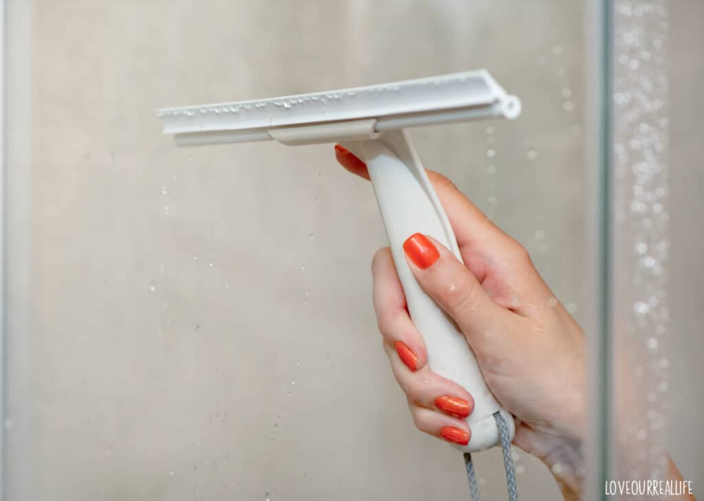 How To Clean Water Spots Off Shower Doors ⋆ Love Our Real Life